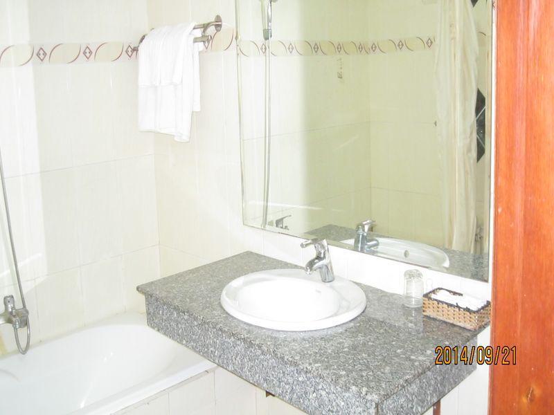 Y Linh Hotel Quy Nhon Exterior foto